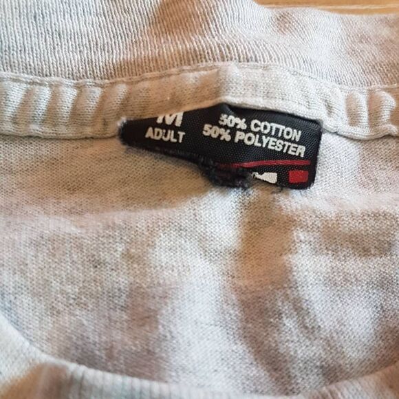 Vintage 80s Feather ARIZONA graphic tee tshirt pastel pink sparkle grey soft 80s - Picture 3 of 3